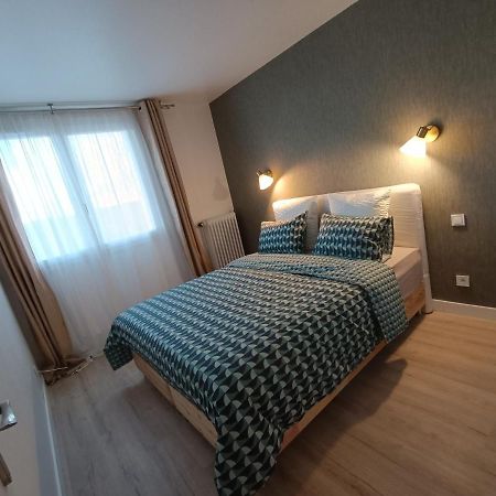 Chelles Centre Ville 2 Chambres Pres Des Bords De Marne 10 Minutes A Pieds De La Gare De Chelles-Gournay 5 Minutes De La Gare De Vaires-Sur-Marne 20 Minutes De Disneyland Jusqu'A 5 Couchages Possibles Екстериор снимка