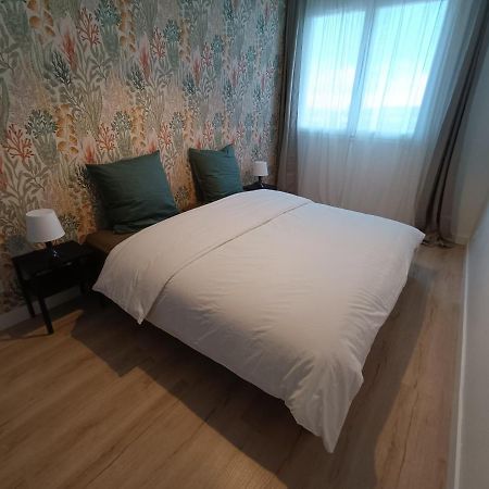 Chelles Centre Ville 2 Chambres Pres Des Bords De Marne 10 Minutes A Pieds De La Gare De Chelles-Gournay 5 Minutes De La Gare De Vaires-Sur-Marne 20 Minutes De Disneyland Jusqu'A 5 Couchages Possibles Екстериор снимка