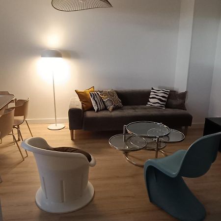 Chelles Centre Ville 2 Chambres Pres Des Bords De Marne 10 Minutes A Pieds De La Gare De Chelles-Gournay 5 Minutes De La Gare De Vaires-Sur-Marne 20 Minutes De Disneyland Jusqu'A 5 Couchages Possibles Екстериор снимка