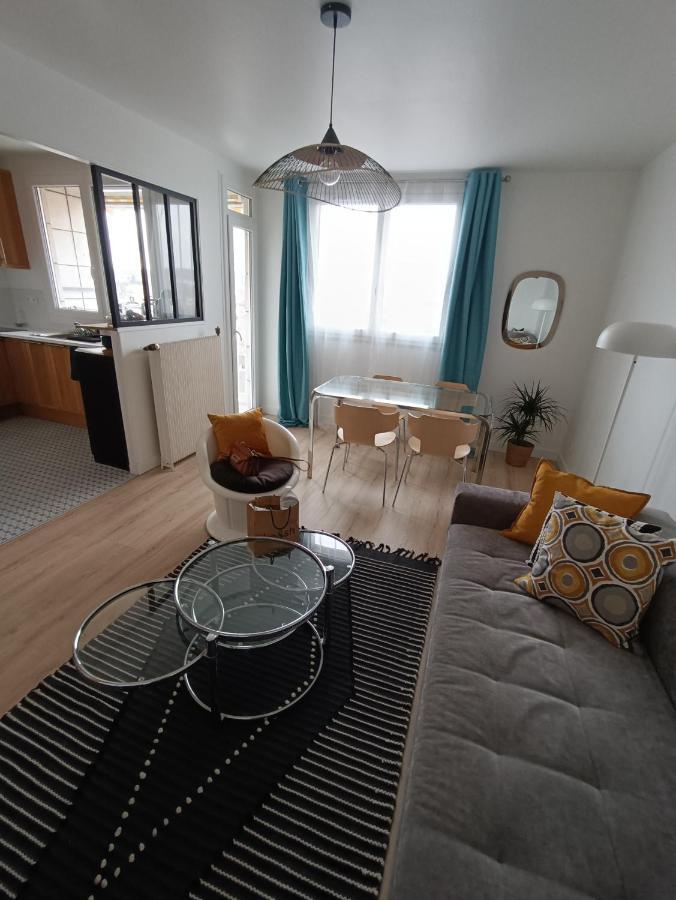 Chelles Centre Ville 2 Chambres Pres Des Bords De Marne 10 Minutes A Pieds De La Gare De Chelles-Gournay 5 Minutes De La Gare De Vaires-Sur-Marne 20 Minutes De Disneyland Jusqu'A 5 Couchages Possibles Екстериор снимка