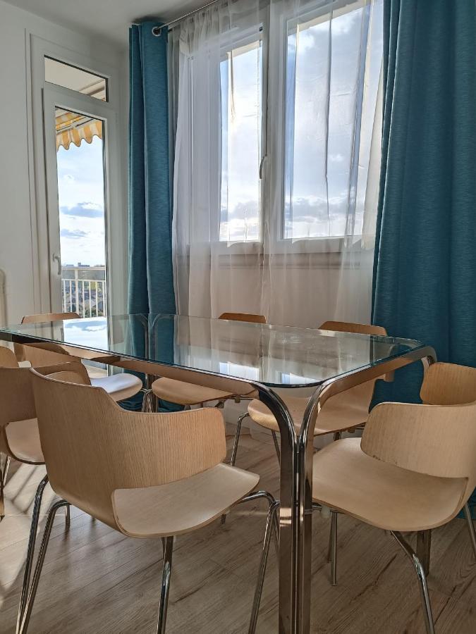 Chelles Centre Ville 2 Chambres Pres Des Bords De Marne 10 Minutes A Pieds De La Gare De Chelles-Gournay 5 Minutes De La Gare De Vaires-Sur-Marne 20 Minutes De Disneyland Jusqu'A 5 Couchages Possibles Екстериор снимка