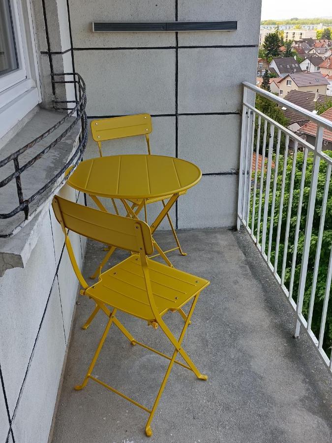 Chelles Centre Ville 2 Chambres Pres Des Bords De Marne 10 Minutes A Pieds De La Gare De Chelles-Gournay 5 Minutes De La Gare De Vaires-Sur-Marne 20 Minutes De Disneyland Jusqu'A 5 Couchages Possibles Екстериор снимка